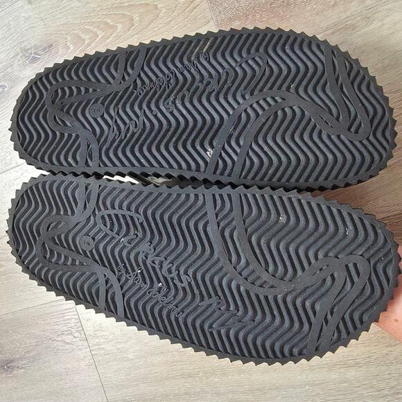 Circus NY by Sam Edelman Silver Black Cris Mesh Sandal sz 9M Summer Buckle - Picture 3 of 9